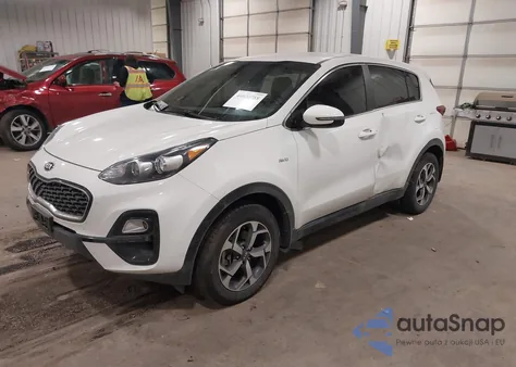 2020 Kia Sportage Lx z USA, uszkodzony, nr VIN KNDPMCAC0L7712680